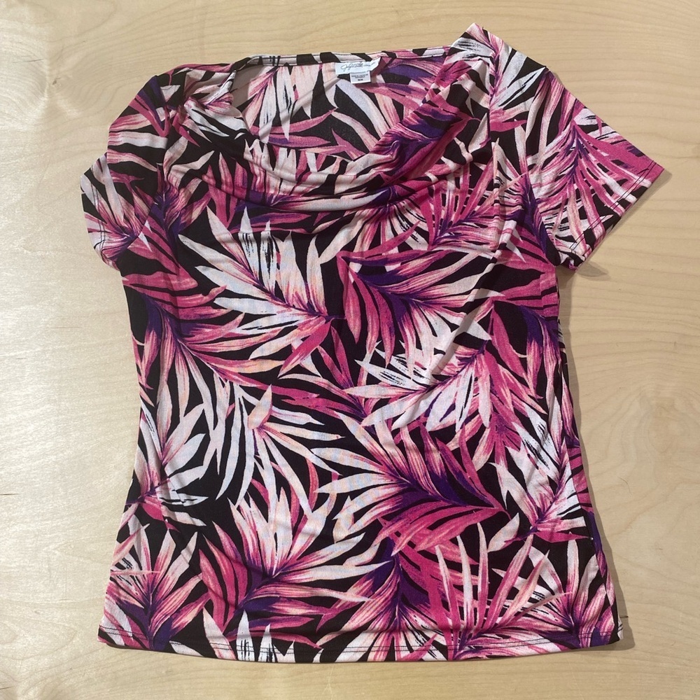 Jaclyn Smith Tropical Pink Leaf Print Women's Scoop Neck Top Medium (QS)